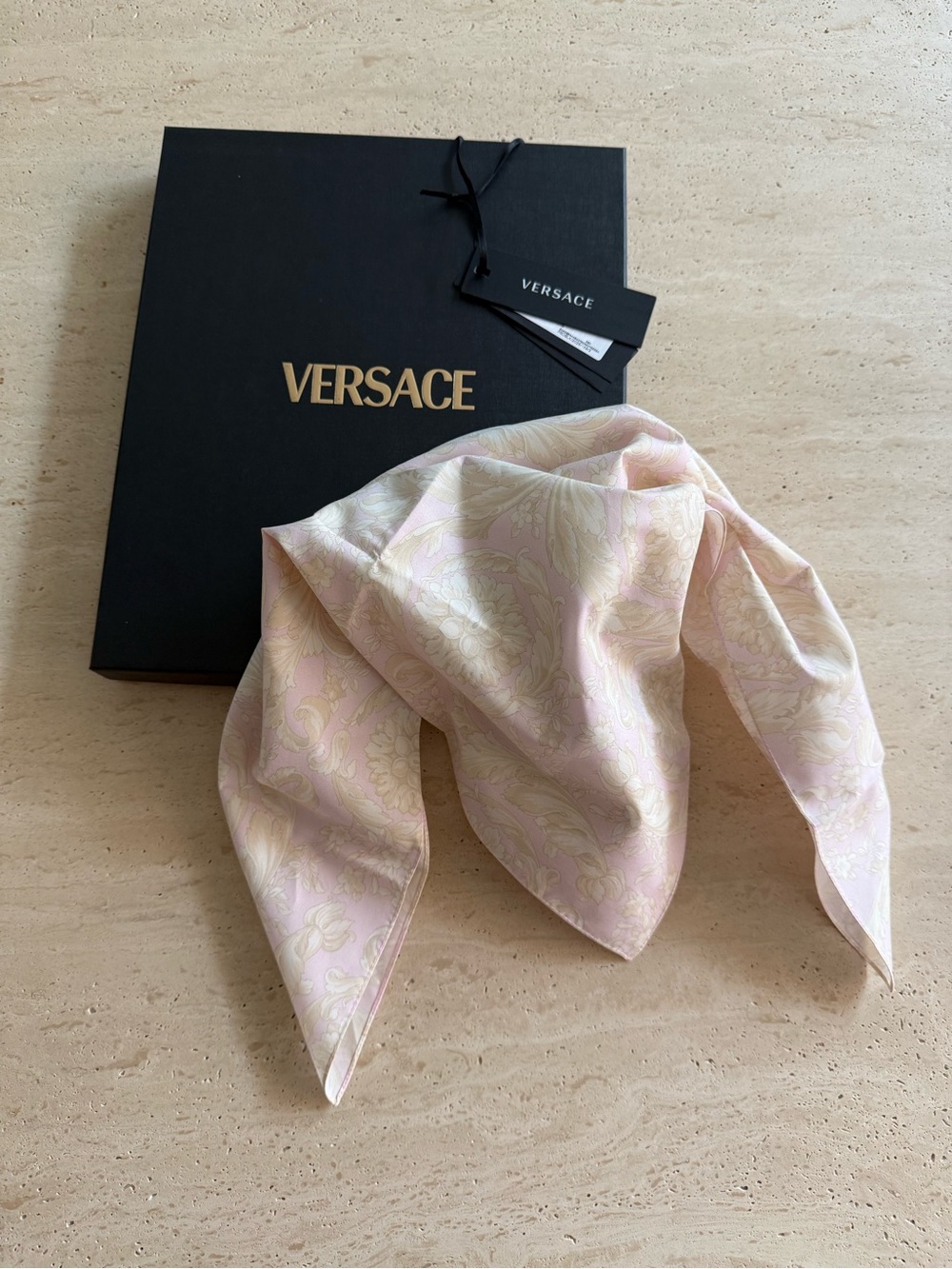 NWT Versace Barocco Print Cotton Pink Square Scarf Foulard Bandana Made in Italy - Picture 5 of 16